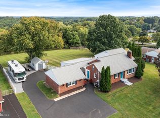 25223 Oak Dr, Damascus, MD 20872