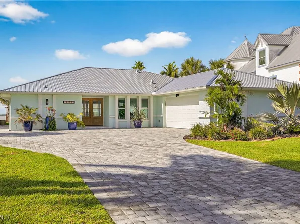 3459 1st Ave, Saint James City, FL 33956