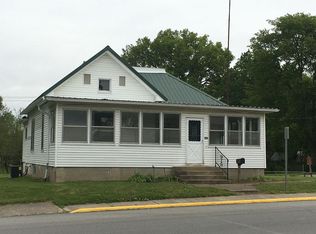 404 E Randolph St, Mc Leansboro, IL 62859