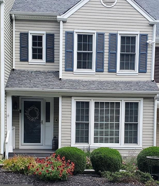2nd image of 8204 Maple Ridge Ave