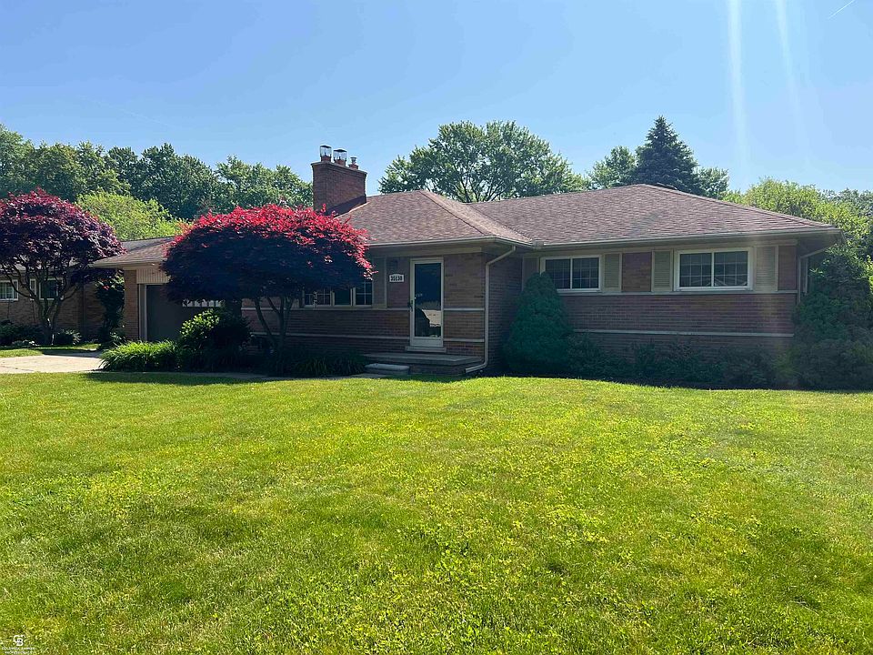 1st image of 35130 Beaconhill St