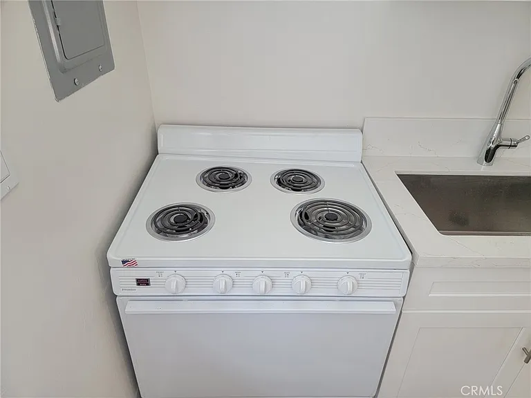 620 Illinois Ct #2 — Photo 5