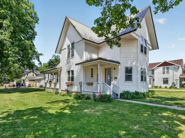 607 E 2nd Avenue, Brodhead, WI 53520