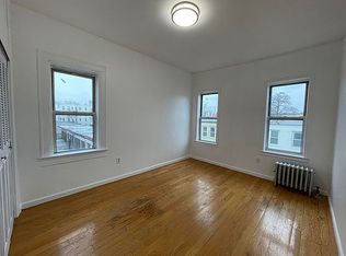 30-64 37th St #2R, Astoria, NY 11103