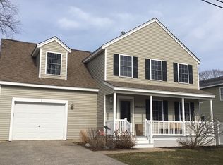 3 Shirley Ter, Hampton, NH 03842