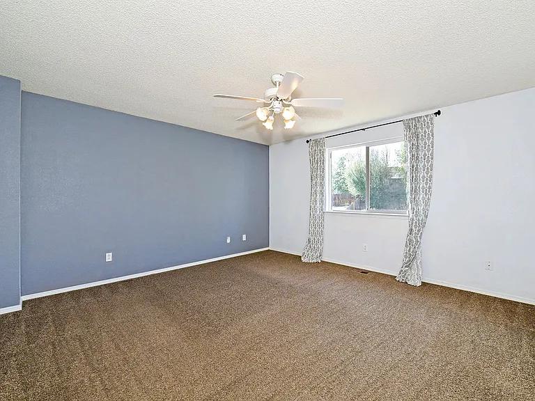 4912 Ardley Dr — Photo 15