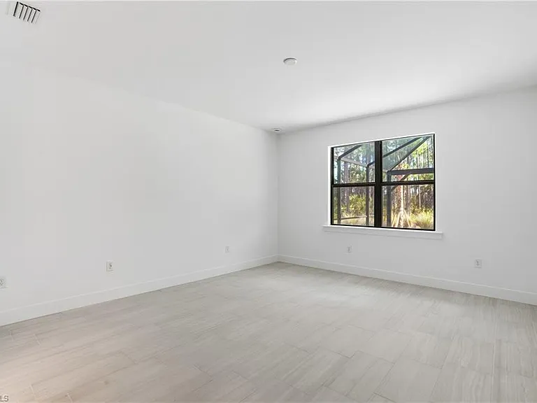 2148 Sequoia Ct — Photo 12