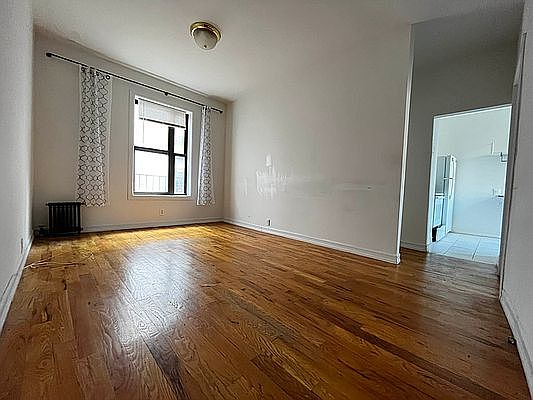 1st image of 29 E 17th St APT 314