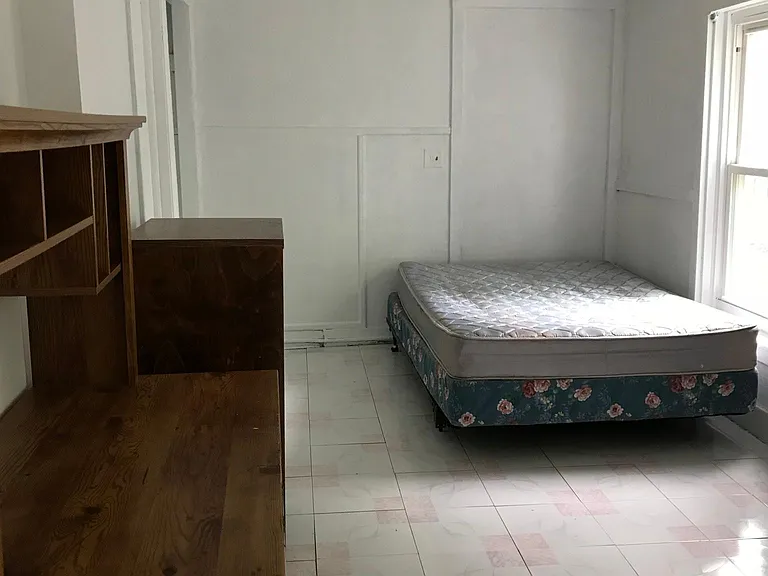114 Stewart Ave — Photo 15