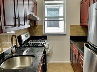2121 E 24th St #2F, Brooklyn, NY