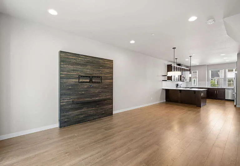 13717 Admiralty Way #G4 — Photo 21