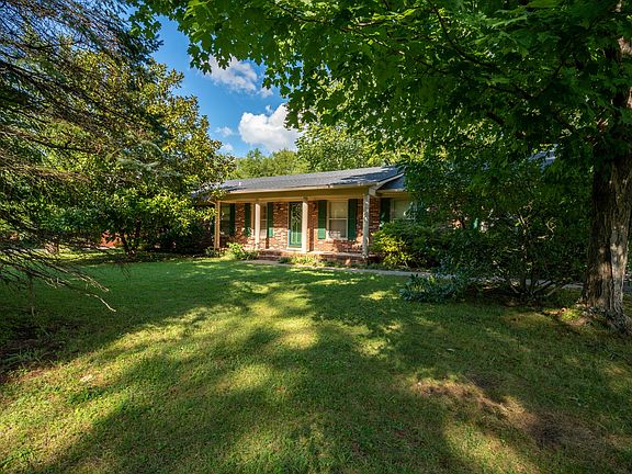 3rd image of 2314 Hillmont Dr