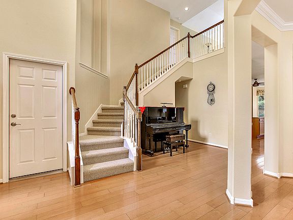 3rd image of 6210 Salcon Cliff Dr