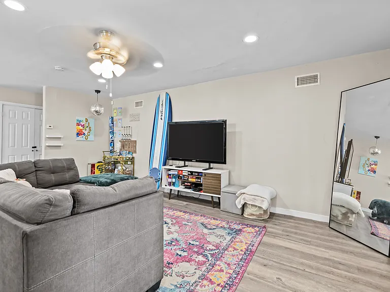 5059 Campanile Dr — Photo 7