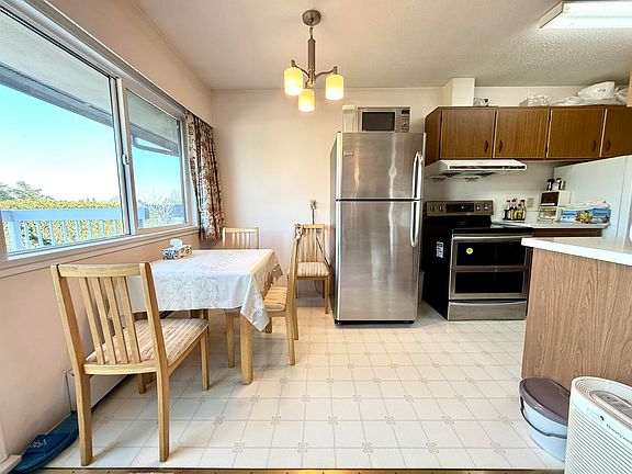 4th image of 8080 Ryan Rd #303