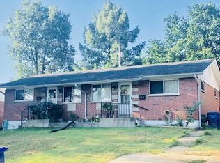 214 Carrington Ln, Saint Louis, MO