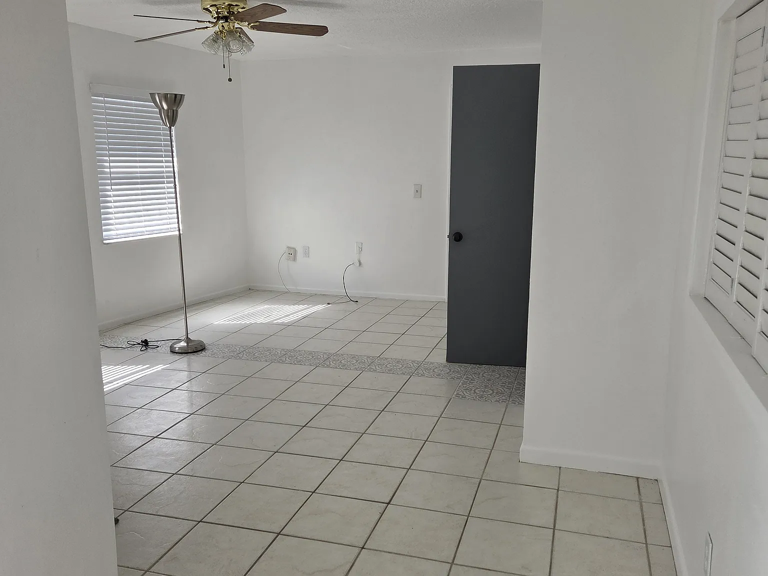 4 bed, 1500 sqft, $2,100 — Photo 2