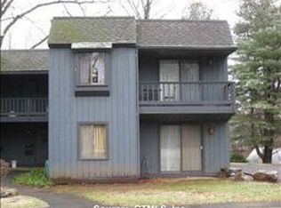 12 Deepwood Dr, Southington, CT 06489