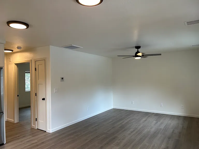 1048 Whipple St #D — Photo 28