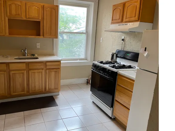 328 N 12th St APT 10, Newark, NJ 07107