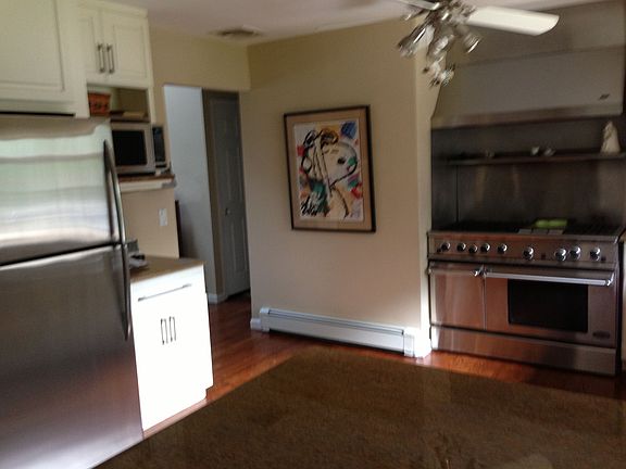 5th image of 195 Belleview Ave