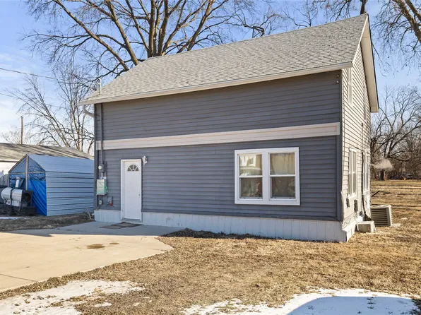 4147 E 29th St, Des Moines, IA 50317