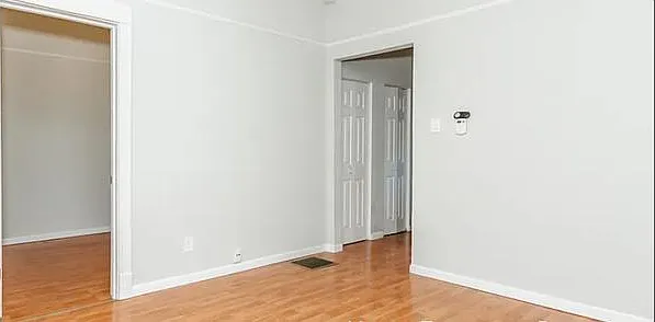 1007 N California Ave #2R — Photo 3