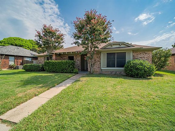 2nd image of 1625 Autumn Breeze Ln