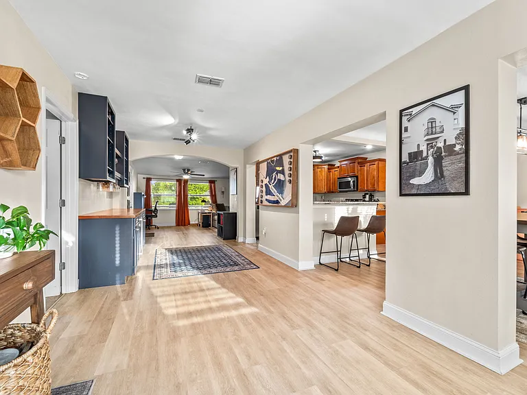 5120 Aragon Way S — Photo 7