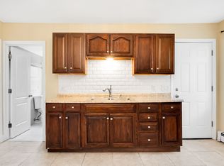 773 Admiral St FLOOR 2, Providence, RI 02908