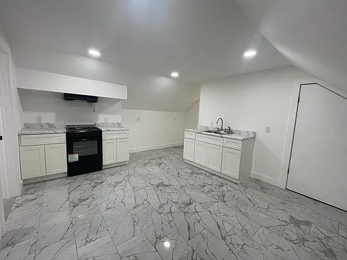 148 Chilton St #3 Photo 1