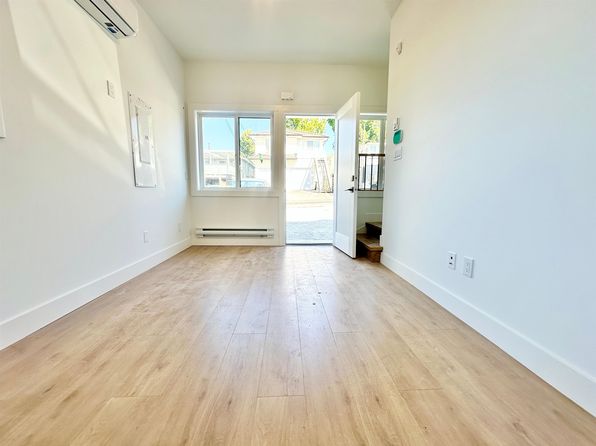 2 bedroom rental in Burnaby — photo 4