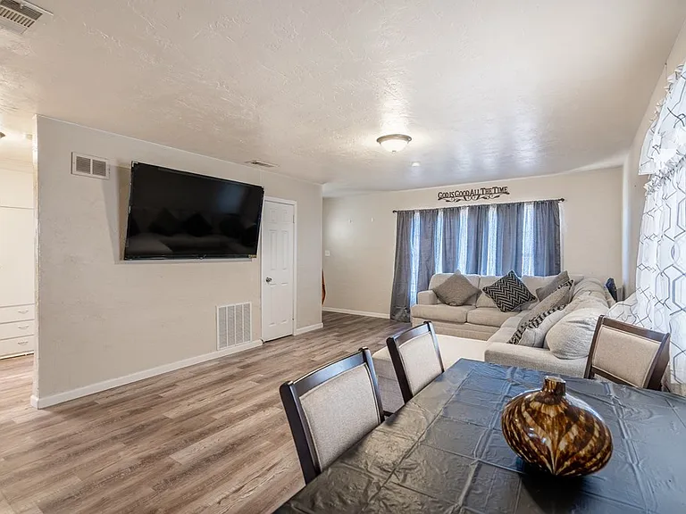 3506 Apache Dr — Photo 5