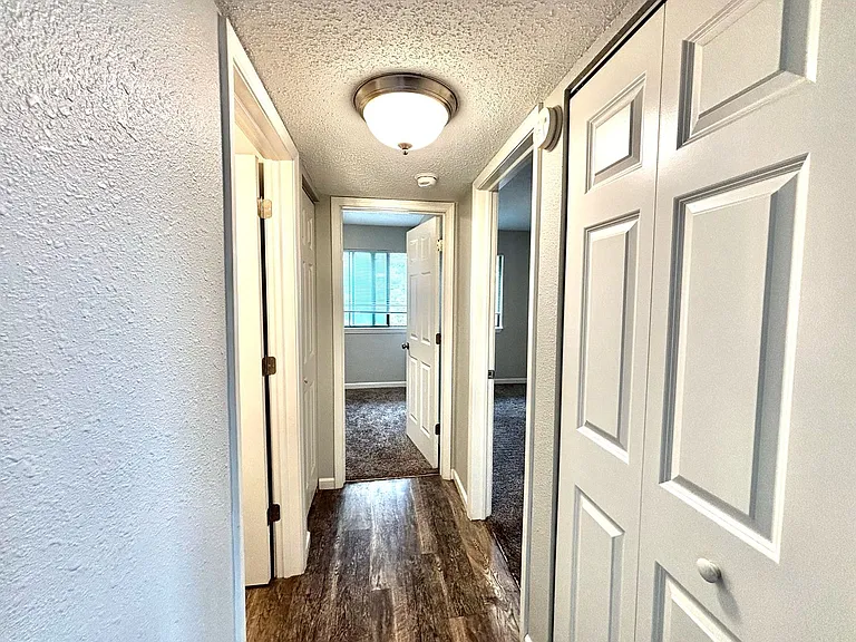 Breckenridge Davenport Apartments — Photo 57