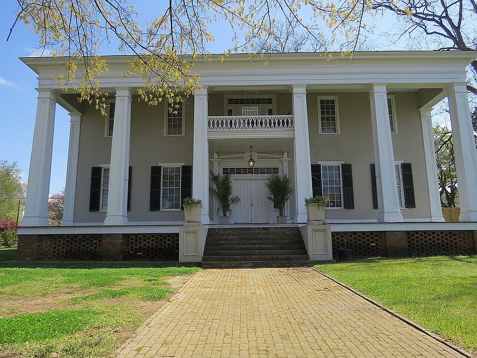 1st image of 905 21st Ave