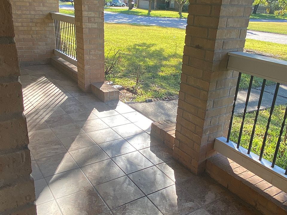 1st image of 2529 Brown Cir