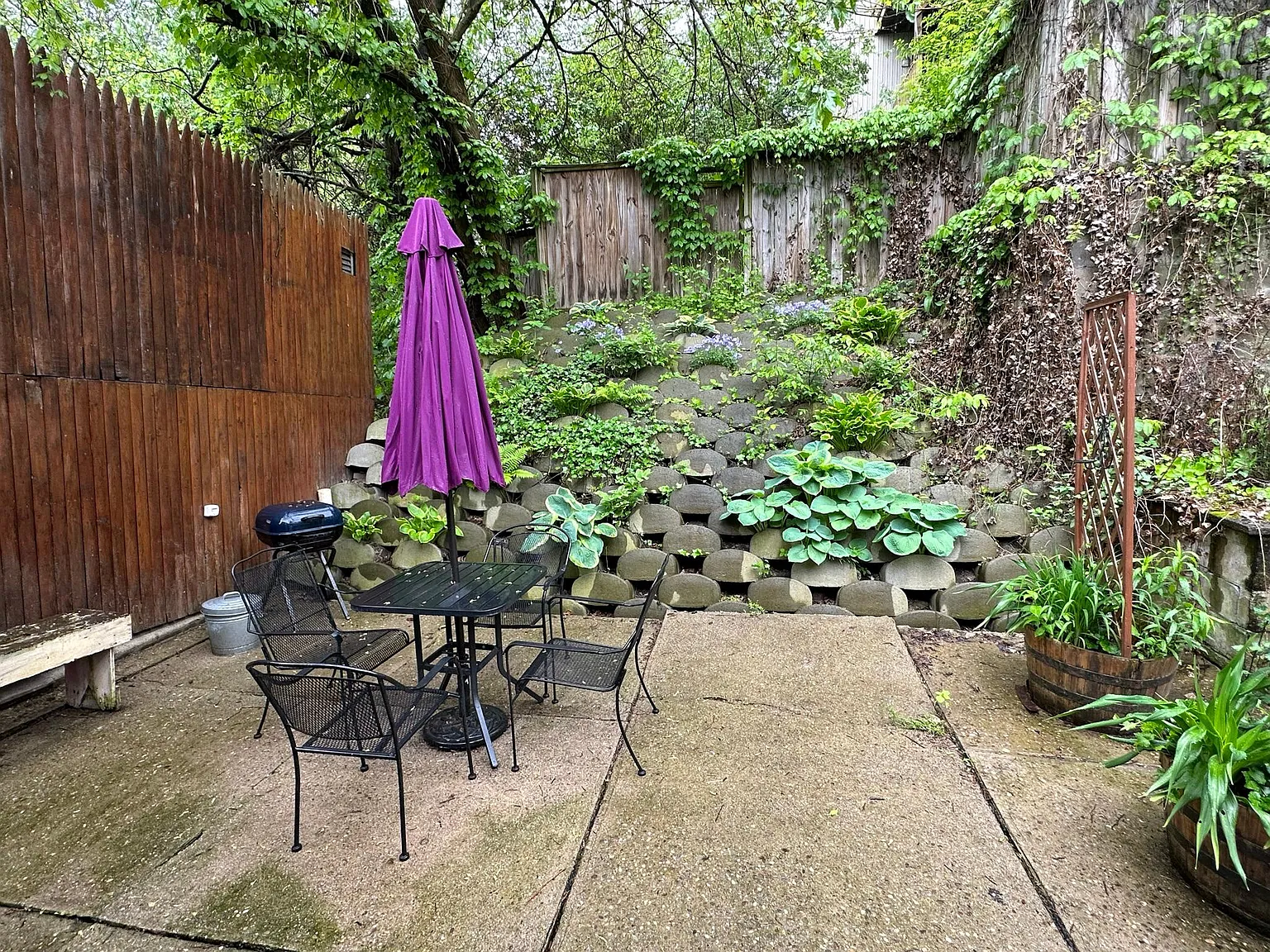 2522 Leticoe Street - 2 — Photo 2
