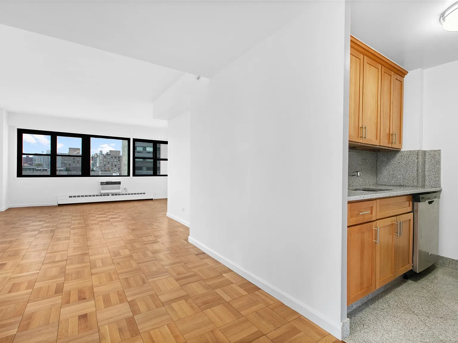 210 East 15th Street — Photo 2