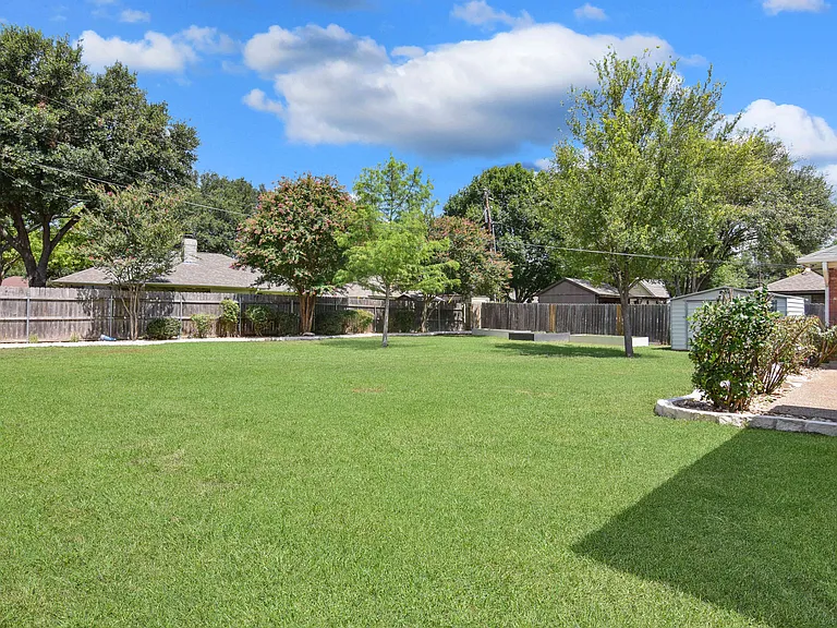 112 Tiger Cir — Photo 22