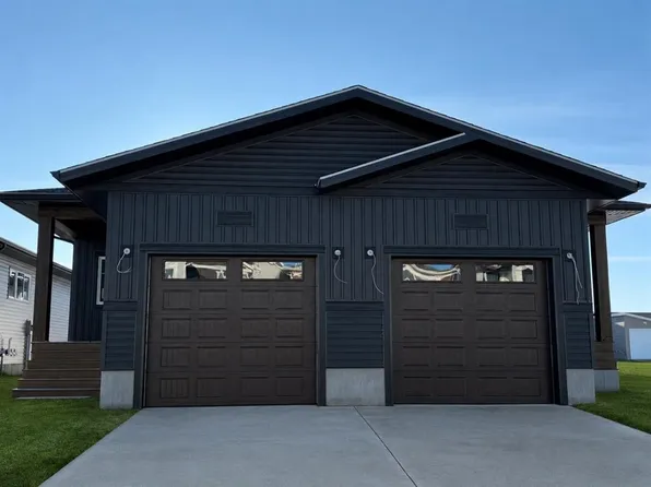 85 S Gray Close, Sylvan Lake, AB T4S 0W4