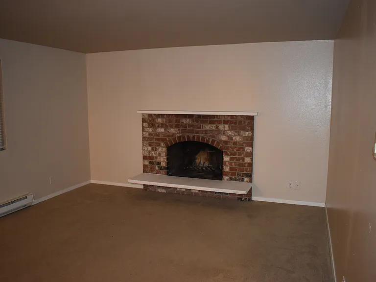 6107 NE 194th Pl #4 — Photo 13