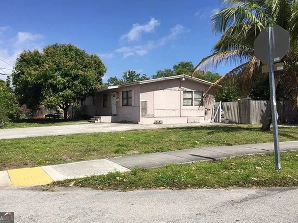 31 NW 17th Ct, Pompano Beach, FL 33060