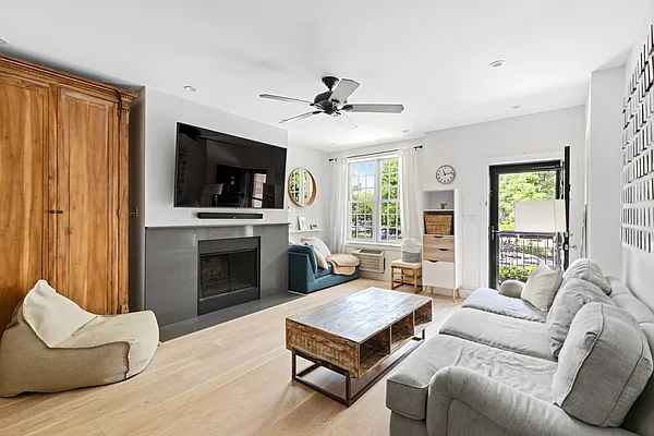 Sold by Compass | media 1
