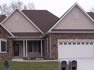 3775 Fox Xing, Saint Joseph, MI 49085