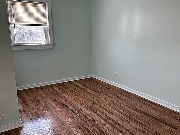 5th image of 1026 Bangs Ave