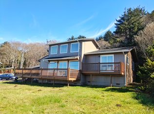 584 Highway 101 S, Yachats, OR 97498