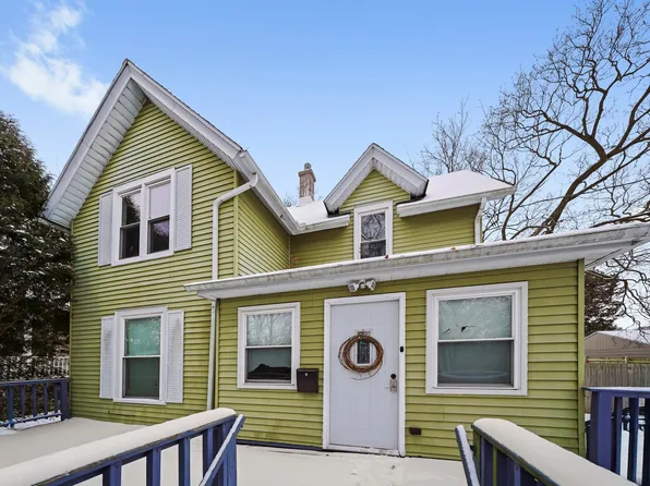 403 Garfield St, Harvard, IL 60033