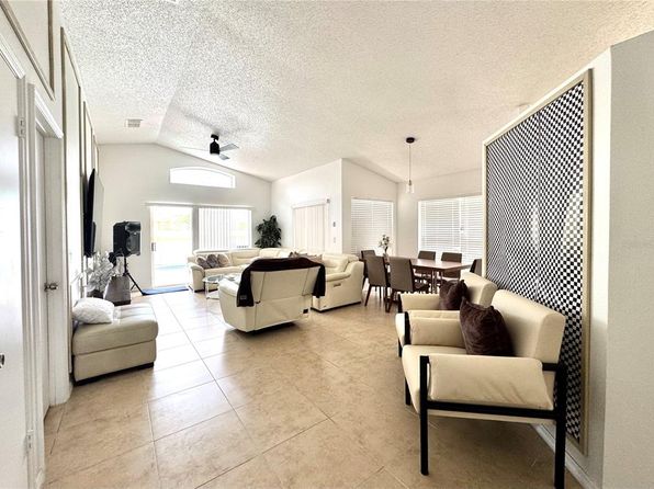 2711 Emerson Ln, Kissimmee, FL 34743