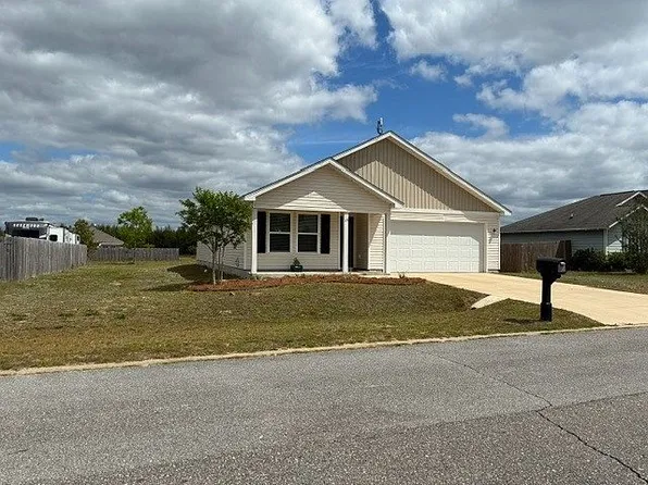 15 Lockwood Way E, Defuniak Springs, FL 32435