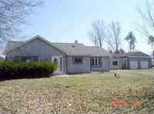 10101 Hankerd Rd, Pleasant Lake, MI 49272